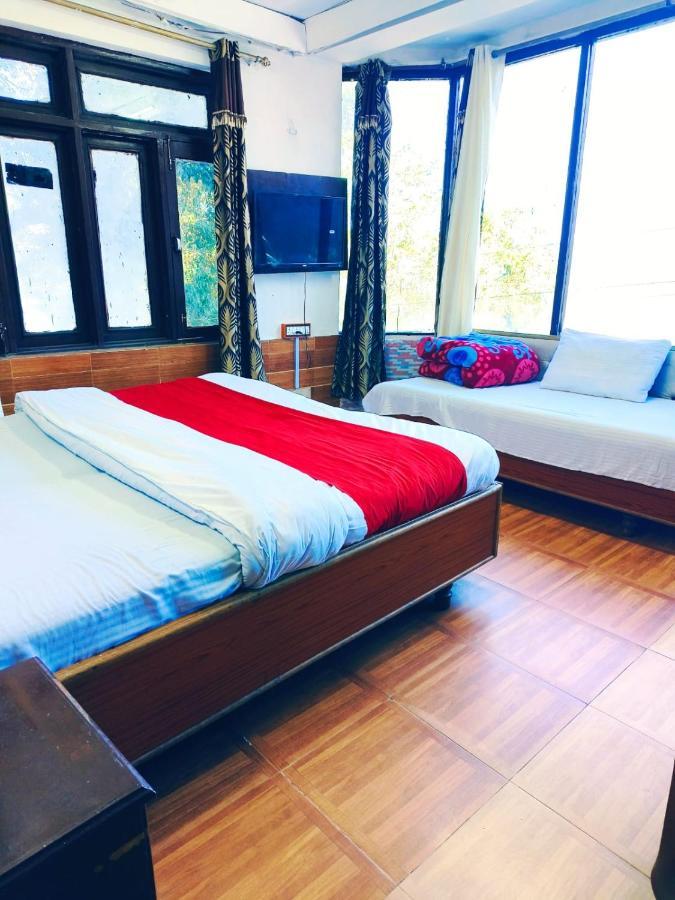 Hotel Holiday Dalhousie - Near Ghandhi Chowk Mall Road Kültér fotó