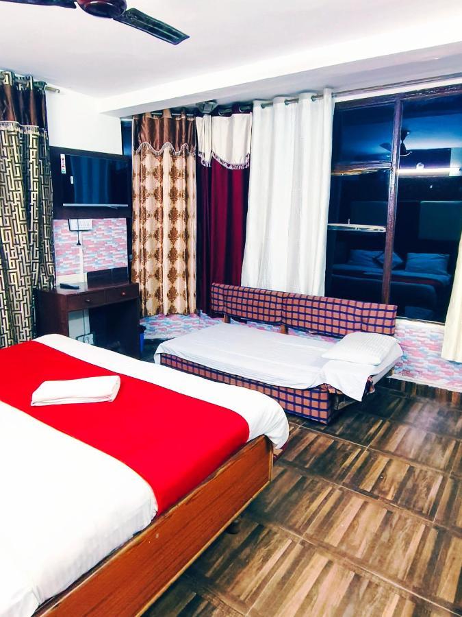 Hotel Holiday Dalhousie - Near Ghandhi Chowk Mall Road Kültér fotó