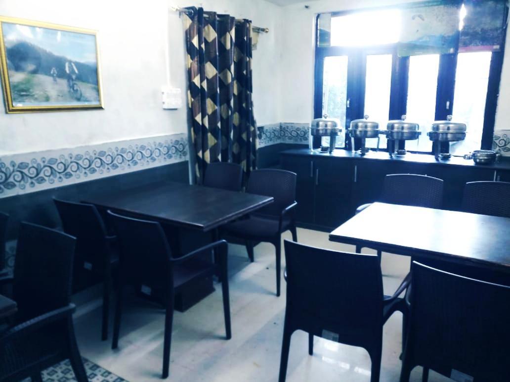 Hotel Holiday Dalhousie - Near Ghandhi Chowk Mall Road Kültér fotó